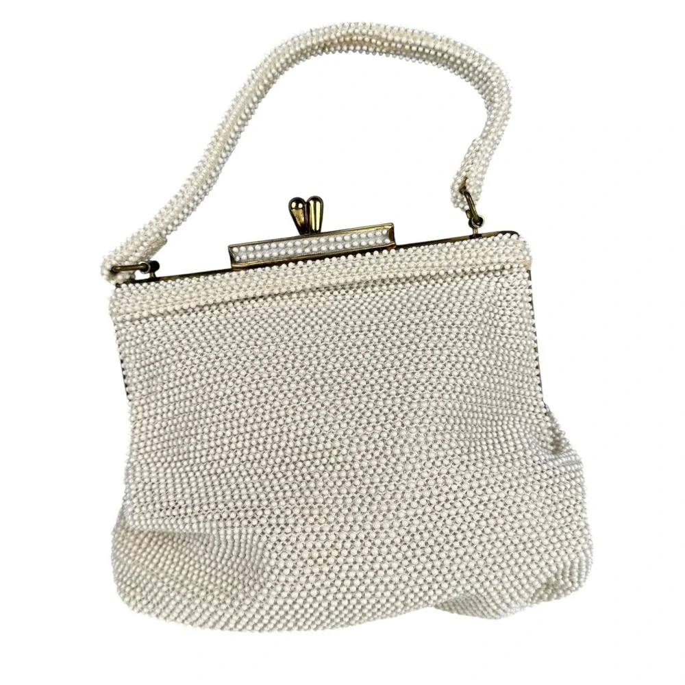 Lumured Vintage Beaded Handbag Ivory White Made in Italy Kiss Lock Evening Bag